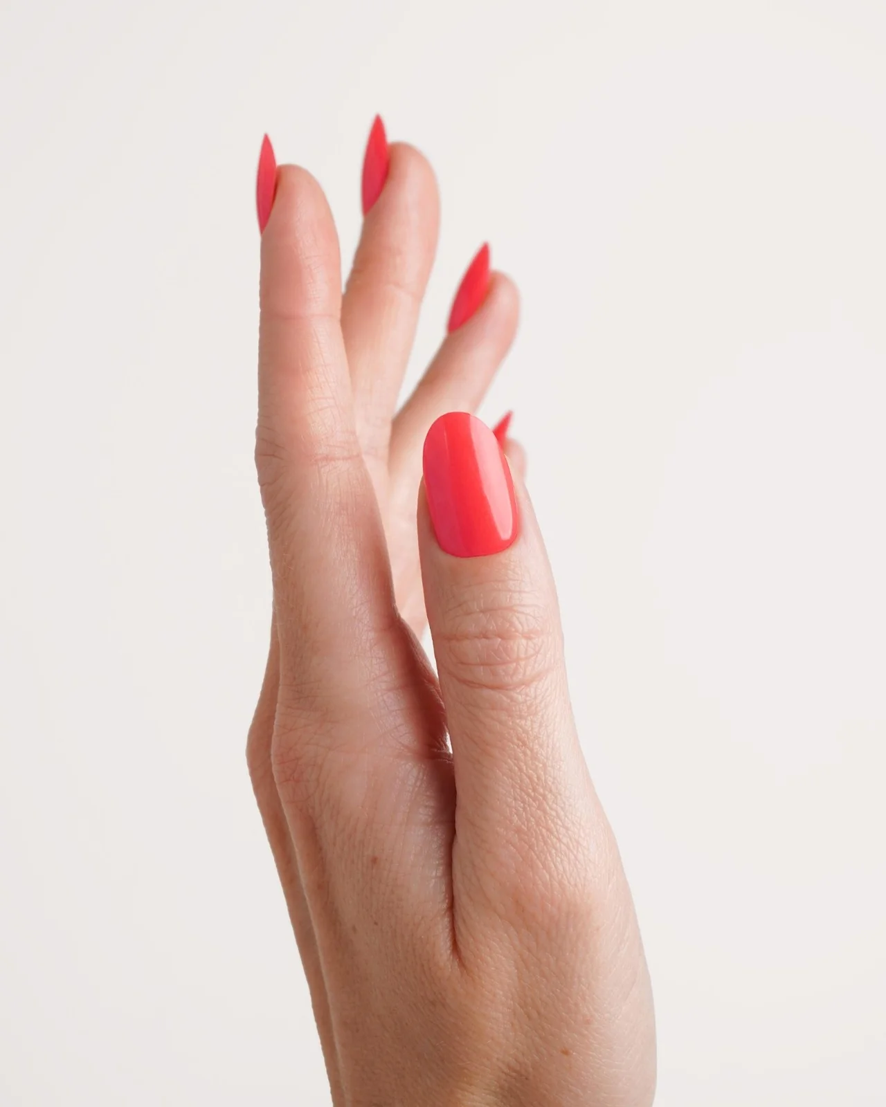 Sunset Coral Gel Strips - Image 4